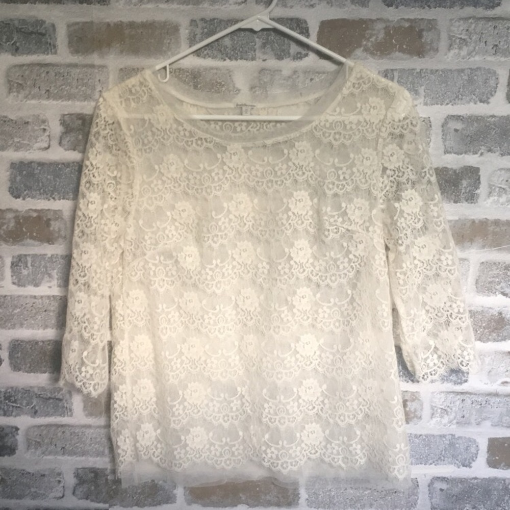 Off White, Lace 3/4 Sleeves Top